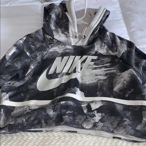 Nike cropped black and white hoodie
